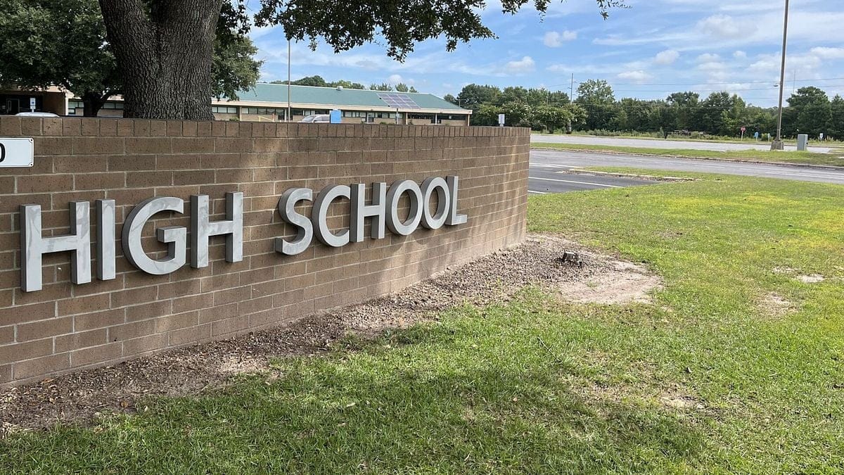 Teen Wrestler Alleges Sexual Assault By Transgender Opponent; Sheriff Investigating