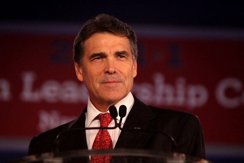 Republican hopeful Rick Perry stops paying South Carolina staff