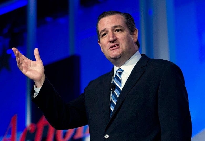 Cruz meets with conservative supporters in Boston