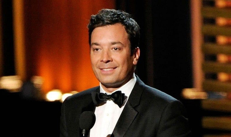 Jimmy Fallon falls at Harvard, hurts fingers on other hand