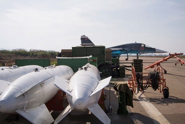 Russia pounds Syrian rebels, then reaches out to opposition