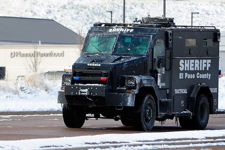 Suspect in Colorado clinic shooting to appear in court