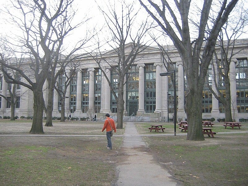 Harvard activists push to purge Law School crest