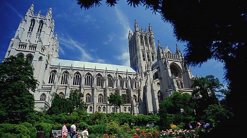 Religion declines among Americans as spirituality rises