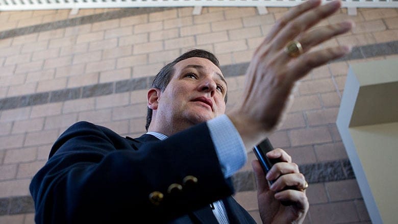 Cruz stresses how easy it is to cross border