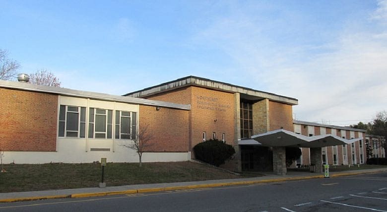 Baker gains allies in push for voc-tech school aid