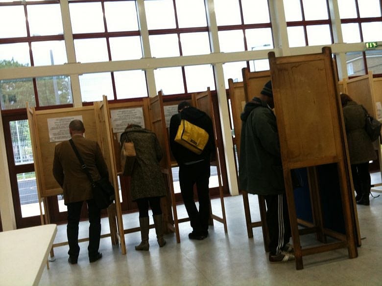 Millennials hold dim views of politics, economy, poll shows