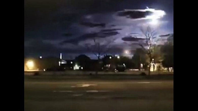 Meteor captured on dashcam video lights up New England sky