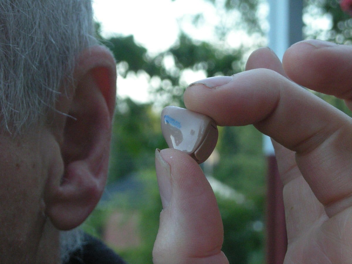 Hearing loss should be treated under Medicare, panel says