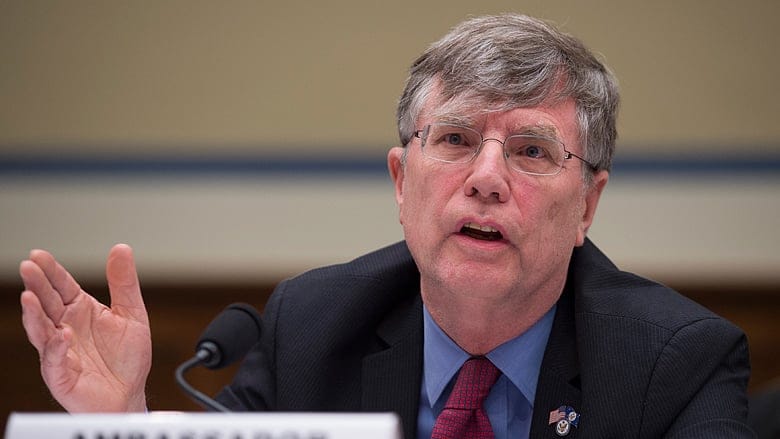 State aide sought to change classification of Clinton email
