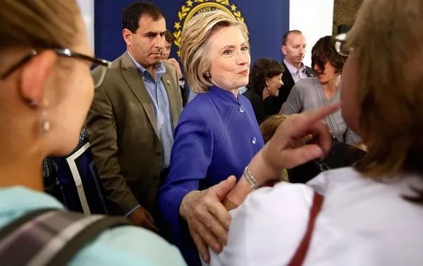 Clinton giving up server amid concerns about classified data