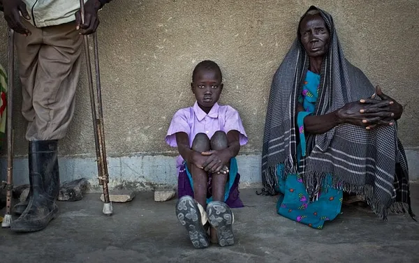 South Sudan leader signs peace deal amid sanctions threat