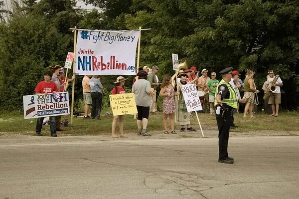Activists bring spirit, others bring business plans, to GOP debate site