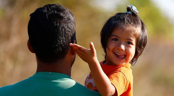 Two German papers welcome migrants in Arabic
