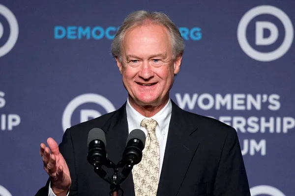 Chafee bows out of presidential race, reducing Democratic field