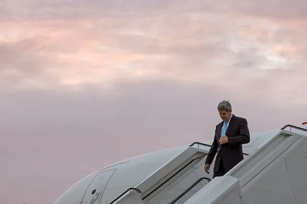 Kerry, Netanyahu call for end to incitement amid violence