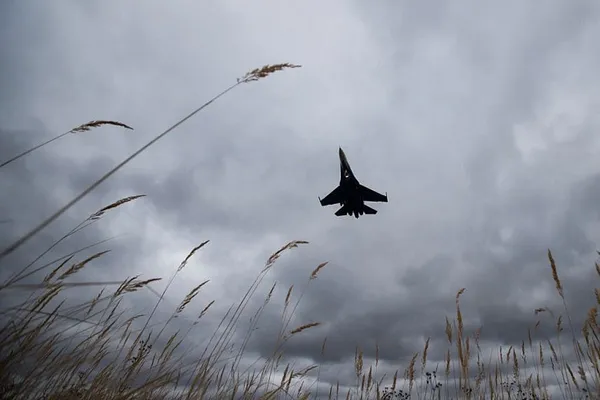Russians support airstrikes in Syria, despite Afghan legacy