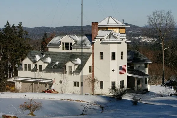 Officials think N.H. tax evaders’ properties will finally sell