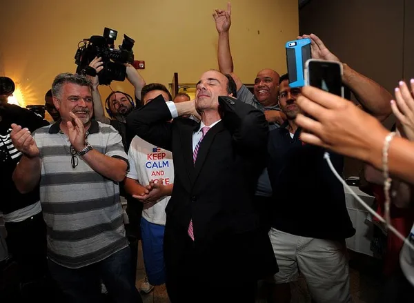 Ex-Connecticut mayor returns to office after prison stint