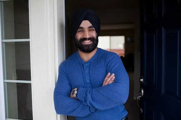Army lets Sikh captain wear beard, turban on duty