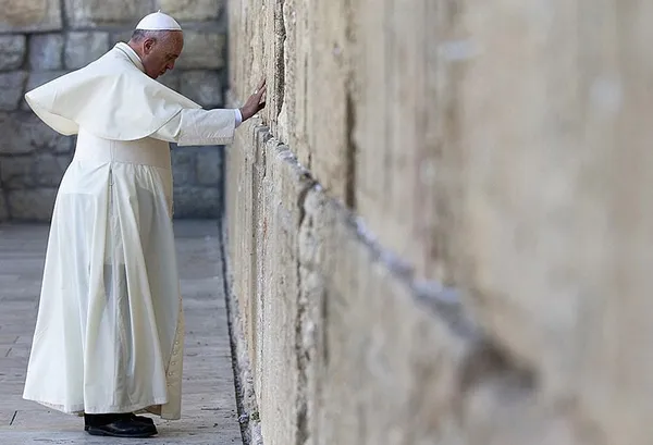 Vatican: Catholics shouldn’t attempt to convert Jews