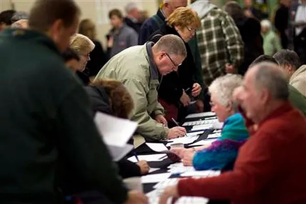How the Iowa presidential caucuses work