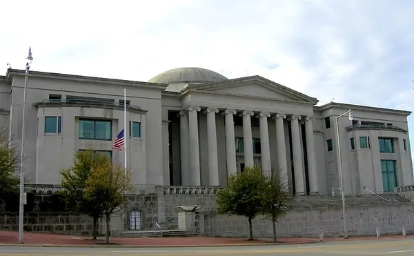 Alabama chief justice defies Supreme Court gay marriage ruling, forbids clerks to issue licenses