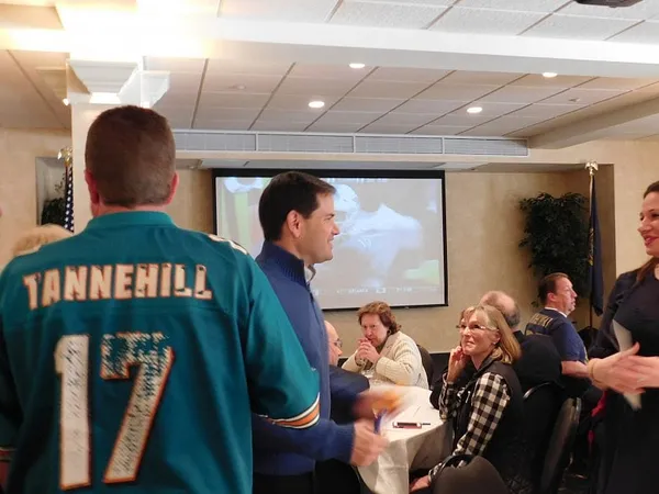 Rubio mixes with NH voters at Patriots-Dolphins game party