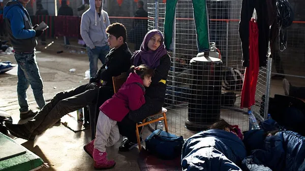 Sweden to deport up to 80,000 asylum-seekers