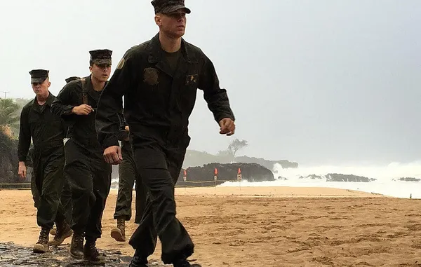 Marine helicopters collide off Oahu, 12 crewmembers missing