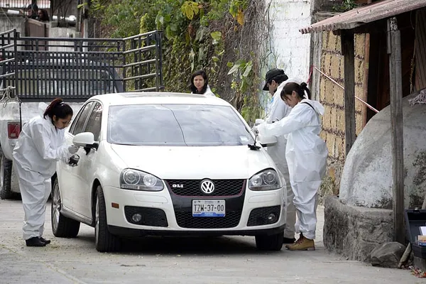3 held in slaying of Mexico mayor a day after taking office