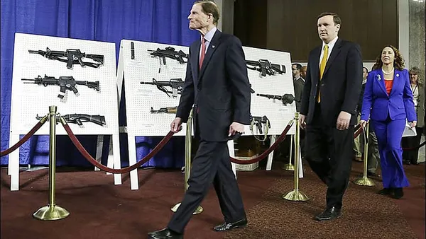 Open carry ban urged by federal lawmakers in Conn.
