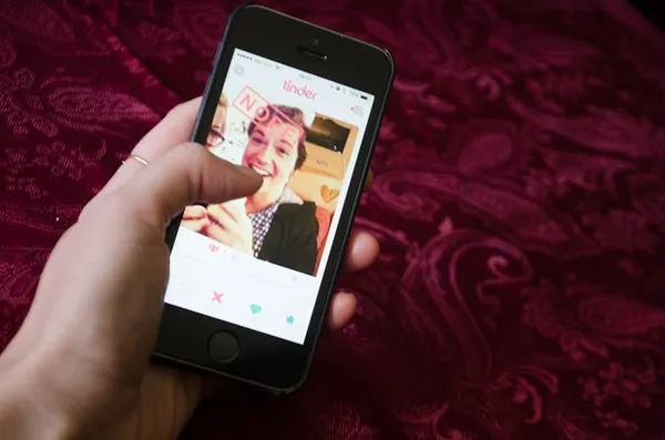 Digital dating draws users but meeting face-to-face still rules
