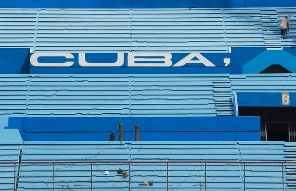 Obama will take McGovern on trip to Havana