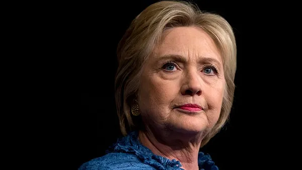 Clinton booed by powerful teachers union