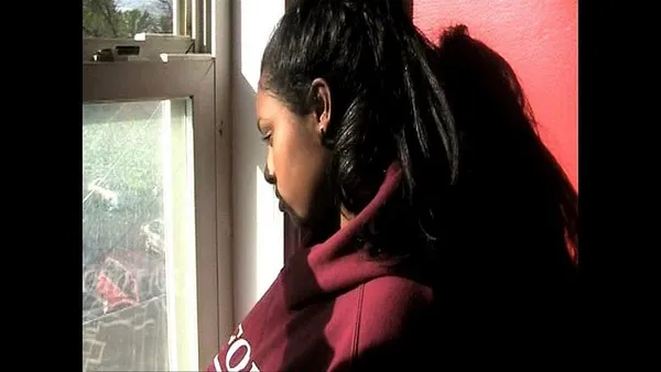 Unintended pregnancy rate falls to 30-year low, report shows