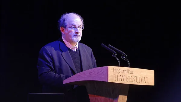 Salman Rushdie: Obama making ‘mistake’ by not saying ‘Islamic terrorism’