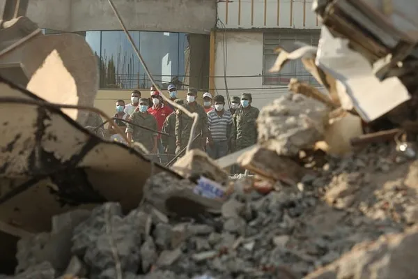 Ecuador’s losses pile up amid earthquake rubble