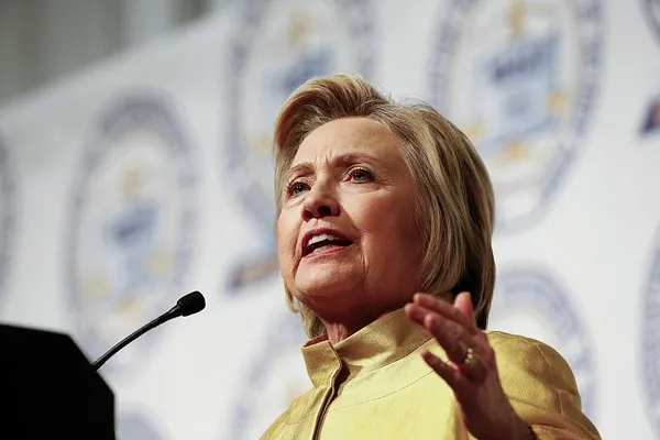 Clinton campaign reports raising $26 million in April