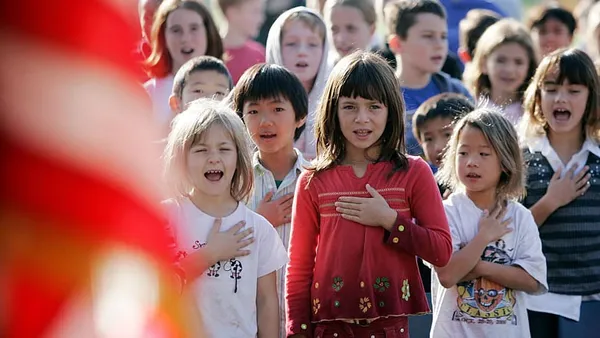 Fla. student handbooks to offer pledge of allegiance opt out