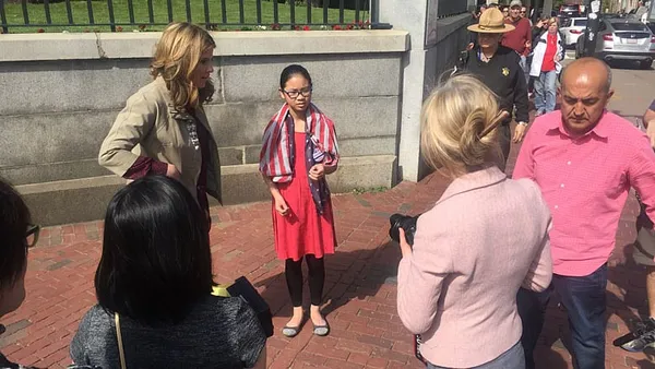 Rep. pushes resolution to keep niece’s White House dreams alive