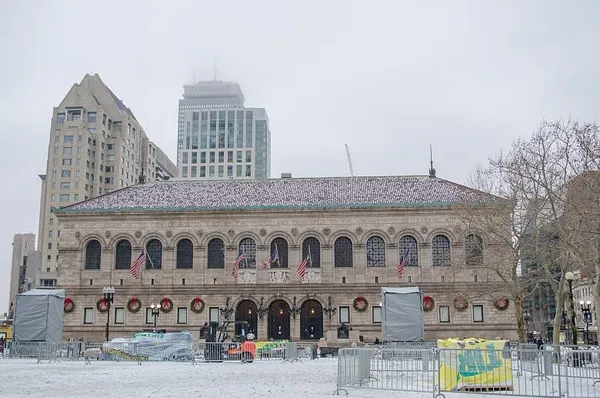 Boston library taps interim leader Leonard for president