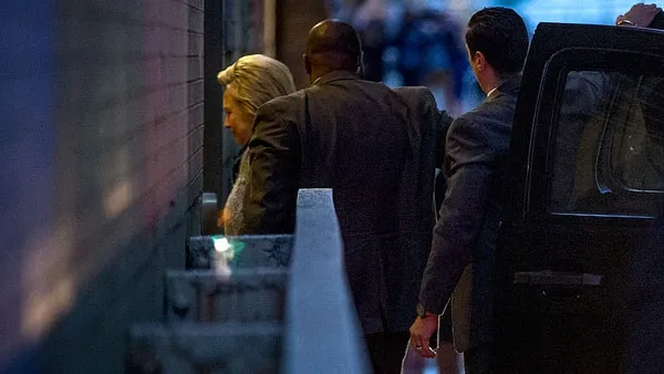 Hillary Clinton wins DC primary, meets with Sanders