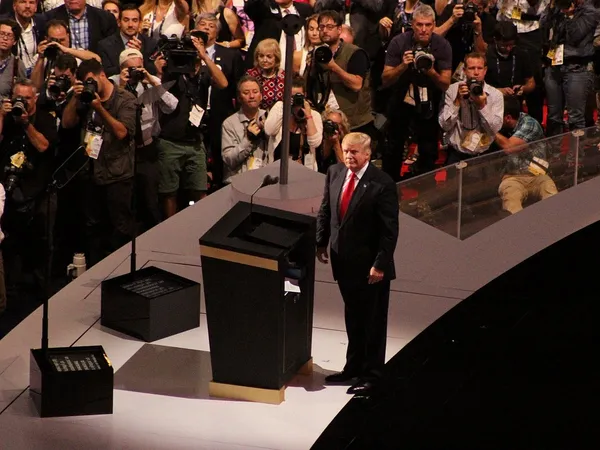 Trump causing headaches for GOP leaders