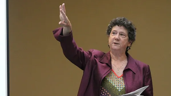 Professor briefs lawmakers on problem gambling study results