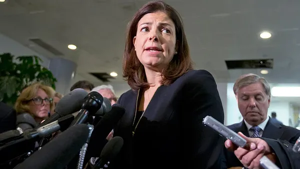 Ayotte navigates foreign policy minefield on way to November