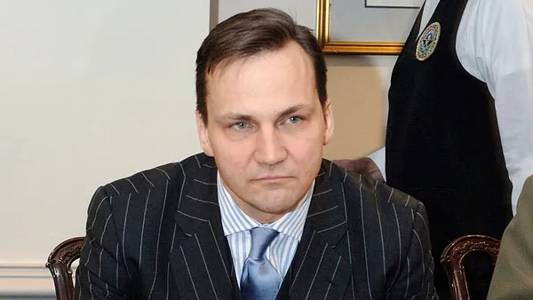 Speaking at Harvard, former Polish official warns of populist movement