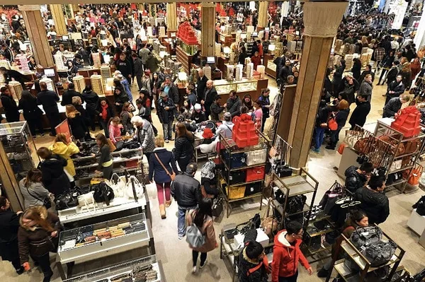 Mass. retailers: Lack of sales tax holiday hurts stores in August