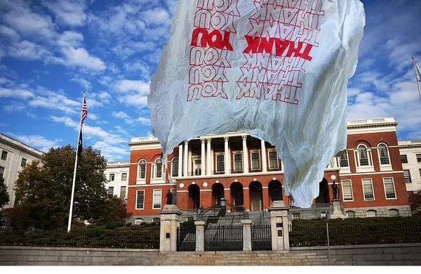 Committee Votes 13-1 To Ban Plastic Bags In Massachusetts