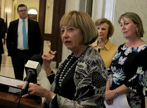 Senators Clash With Internet Service Provider Advocates Over Net Neutrality